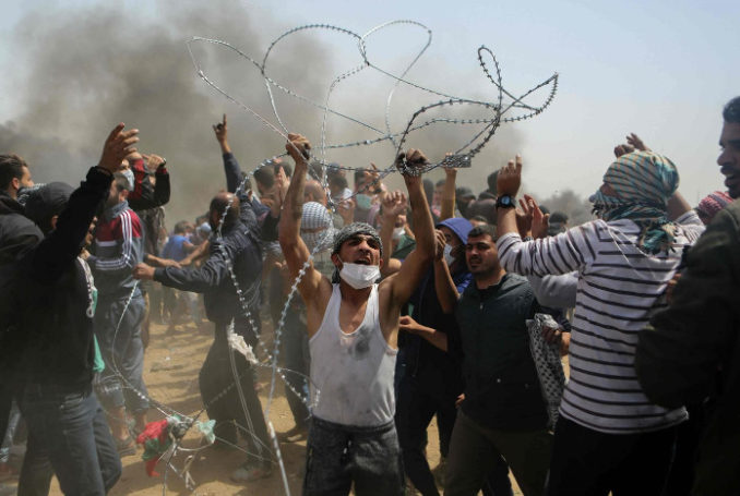 En attribuant aux habitants de Gaza une bravoure mythique, la gauche ignore en fait ce qui fait l’humanité des Palestiniens.