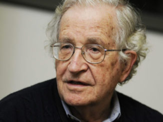 Noam Chomsky - Photo : Oumma.com